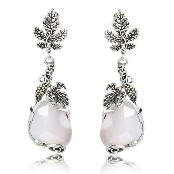 925 Sterling Silver Plated Leaf Details Synthetic White Stone Drop Earrings - Picture 1 of 6